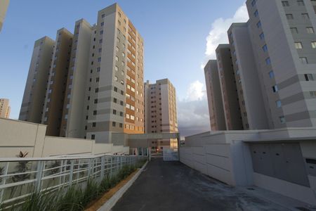 Apartamento para alugar com 68m², 3 quartos e 1 vagaFachada