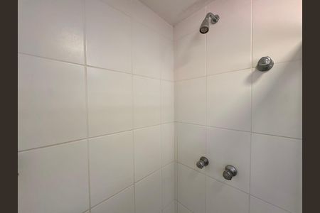 Casa de condomínio à venda com 84m², 3 quartos e 1 vaga Casa de condomínio à venda com 84m², 3 quartos e 1 vagaSuíte - Banheiro