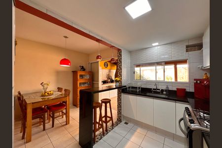 Casa de condomínio à venda com 84m², 3 quartos e 1 vaga Casa de condomínio à venda com 84m², 3 quartos e 1 vagaCozinha