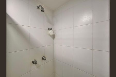 Casa de condomínio à venda com 84m², 3 quartos e 1 vaga Casa de condomínio à venda com 84m², 3 quartos e 1 vagaBanheiro Social