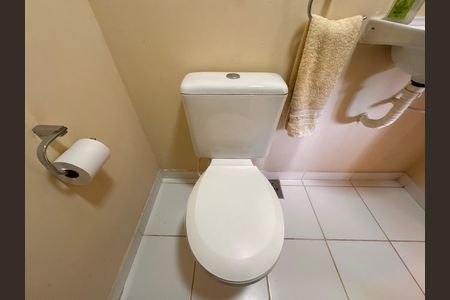 Casa de condomínio à venda com 84m², 3 quartos e 1 vaga Casa de condomínio à venda com 84m², 3 quartos e 1 vagaLavabo