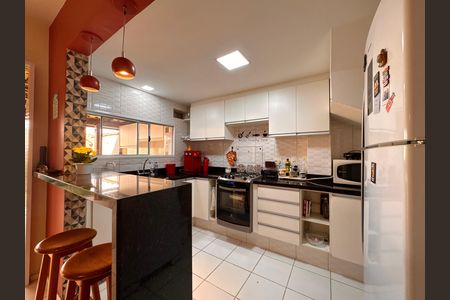 Casa de condomínio à venda com 84m², 3 quartos e 1 vaga Casa de condomínio à venda com 84m², 3 quartos e 1 vagaCozinha