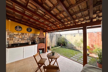 Casa de condomínio à venda com 84m², 3 quartos e 1 vaga Casa de condomínio à venda com 84m², 3 quartos e 1 vagaÁrea Gourmet e Área de Serviço