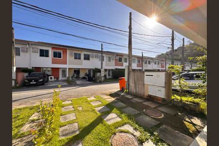 Casa de condomínio à venda com 84m², 3 quartos e 1 vaga Casa de condomínio à venda com 84m², 3 quartos e 1 vagaÁrea externa