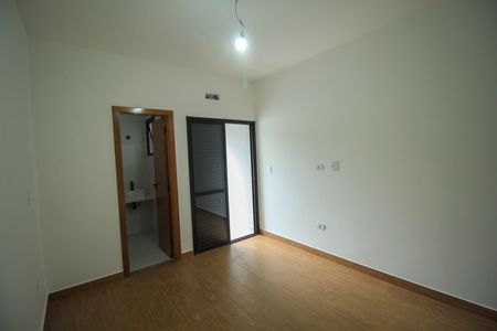 Casa à venda com 120m², 3 quartos e 2 vagas