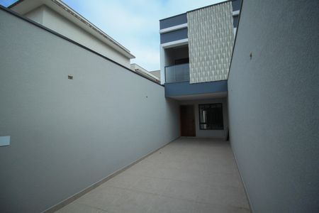 Casa à venda com 120m², 3 quartos e 2 vagas