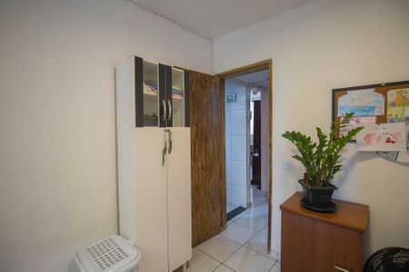 Quarto 2 de apartamento para alugar com 2 quartos, 60m² em Parada Quarenta, São Gonçalo
