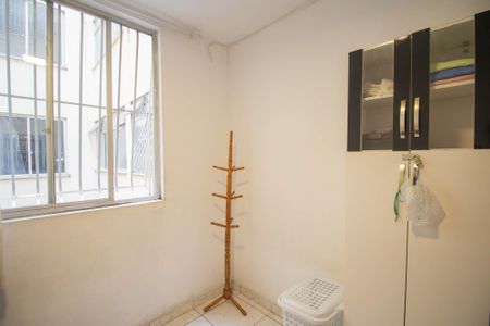 Quarto 2 de apartamento para alugar com 2 quartos, 60m² em Parada Quarenta, São Gonçalo