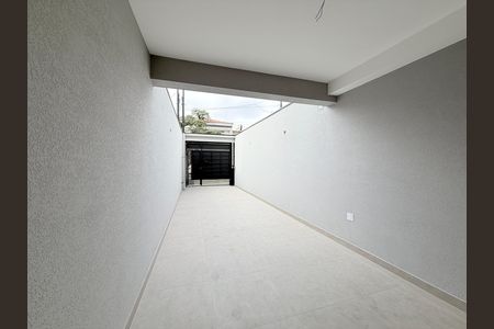 Garagem de casa à venda com 3 quartos, 120m² em Vila Prudente, São Paulo