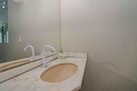 Casa para alugar com 350m², 3 quartos e 3 vagasLavabo do Salão de Festas