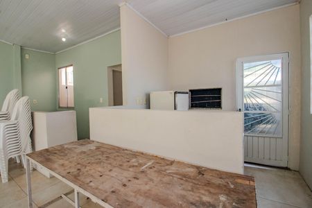 Casa para alugar com 350m², 3 quartos e 3 vagasCozinha do Salão de Festas