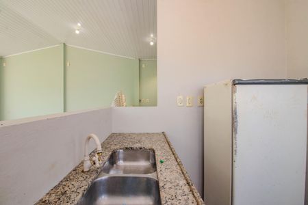Casa para alugar com 350m², 3 quartos e 3 vagasCozinha do Salão de Festas