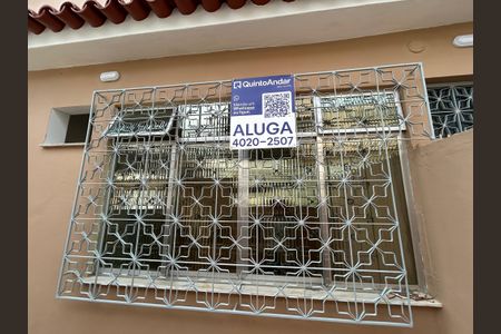 Casa para alugar com 90m², 2 quartos e sem vagaFachada + placa