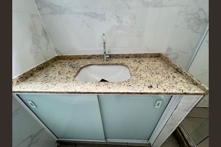 Casa para alugar com 90m², 2 quartos e sem vagaBanheiro