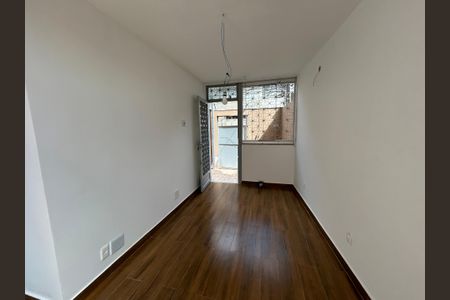 Casa para alugar com 90m², 2 quartos e sem vagaSala