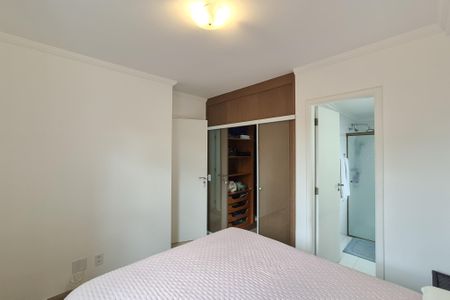 Apartamento à venda com 97m², 3 quartos e 2 vagas Apartamento à venda com 97m², 3 quartos e 2 vagasSuíte