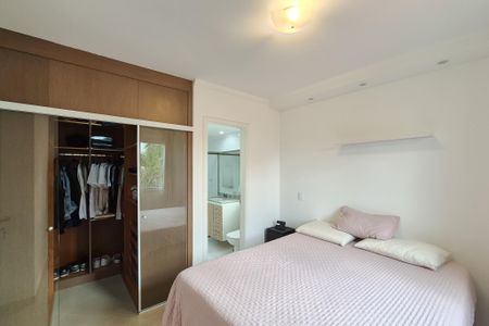 Apartamento à venda com 97m², 3 quartos e 2 vagas Apartamento à venda com 97m², 3 quartos e 2 vagasSuíte