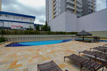 Apartamento à venda com 97m², 3 quartos e 2 vagas Apartamento à venda com 97m², 3 quartos e 2 vagasÁrea comum - Piscina