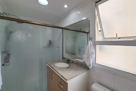 Apartamento à venda com 97m², 3 quartos e 2 vagas Apartamento à venda com 97m², 3 quartos e 2 vagasBanheiro da Suíte
