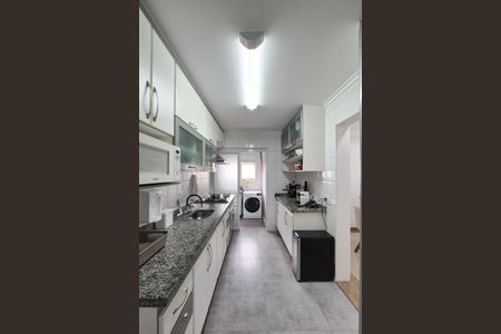 Apartamento à venda com 97m², 3 quartos e 2 vagas Apartamento à venda com 97m², 3 quartos e 2 vagascozinha