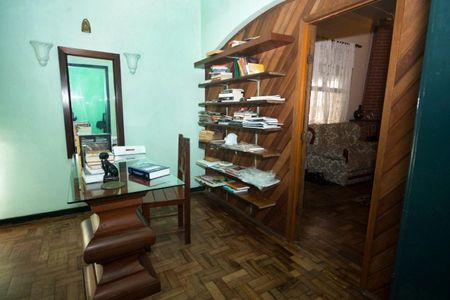 Casa à venda com 281m², 3 quartos e 2 vagasSala