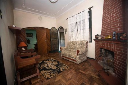 Casa à venda com 281m², 3 quartos e 2 vagasSala