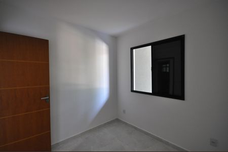 Quarto 1 de apartamento para alugar com 2 quartos, 38m² em Vila Isolina Mazzei, São Paulo