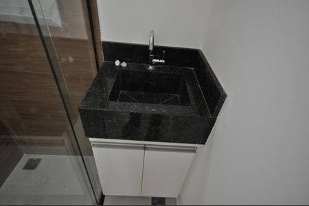 Apartamento para alugar com 38m², 2 quartos e sem vagaBanheiro social