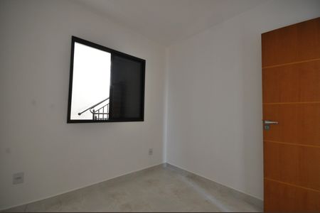 Quarto 1 de apartamento para alugar com 2 quartos, 38m² em Vila Isolina Mazzei, São Paulo