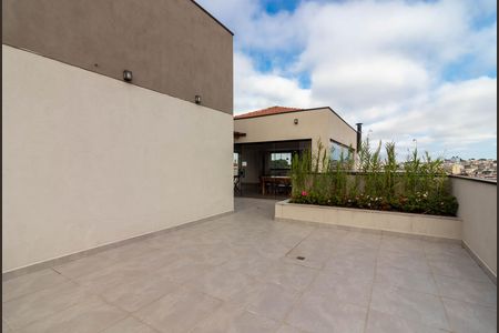 Apartamento à venda com 54m², 2 quartos e 1 vaga Apartamento à venda com 54m², 2 quartos e 1 vagaÁrea comum - Cobertura