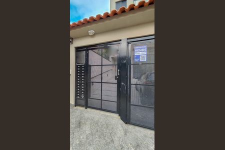 Apartamento à venda com 54m², 2 quartos e 1 vaga Apartamento à venda com 54m², 2 quartos e 1 vagaFachada do Prédio