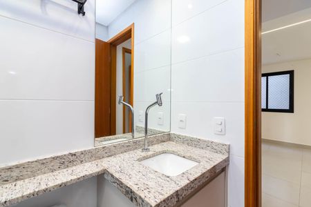 Apartamento à venda com 54m², 2 quartos e 1 vaga Apartamento à venda com 54m², 2 quartos e 1 vagaBanheiro