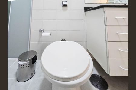Apartamento para alugar com 75m², 1 quarto e sem vagaBanheiro