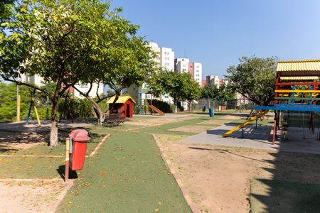 Apartamento à venda com 56m², 2 quartos e 1 vaga Apartamento à venda com 56m², 2 quartos e 1 vagaÁrea comum - Playground