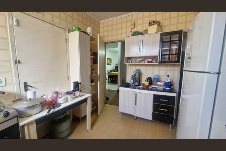 Casa à venda com 113m², 2 quartos e 2 vagas Casa à venda com 113m², 2 quartos e 2 vagasCozinha