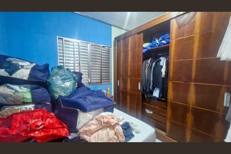 Casa à venda com 113m², 2 quartos e 2 vagas Casa à venda com 113m², 2 quartos e 2 vagasQuarto