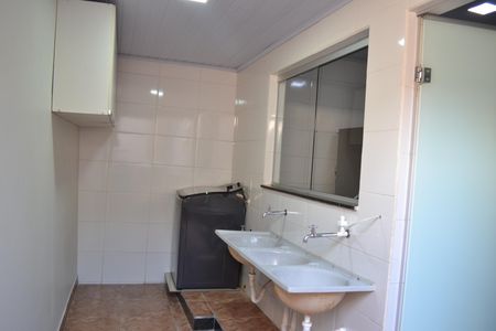 Casa para alugar com 1m², 2 quartos e sem vagaÁrea de Serviço