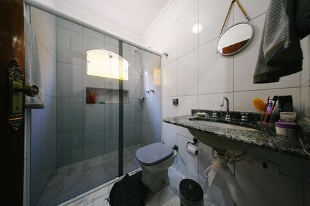 Casa à venda com 125m², 2 quartos e 2 vagas Casa à venda com 125m², 2 quartos e 2 vagasBanheiro