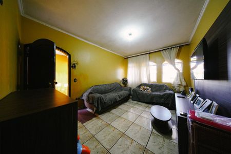 Casa à venda com 125m², 2 quartos e 2 vagas Casa à venda com 125m², 2 quartos e 2 vagasSala