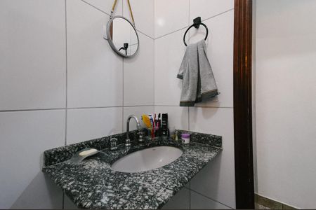 Casa à venda com 125m², 2 quartos e 2 vagas Casa à venda com 125m², 2 quartos e 2 vagasBanheiro