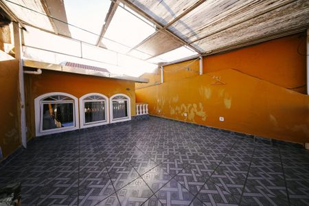 Casa à venda com 125m², 2 quartos e 2 vagas Casa à venda com 125m², 2 quartos e 2 vagasÁrea externaVaranda