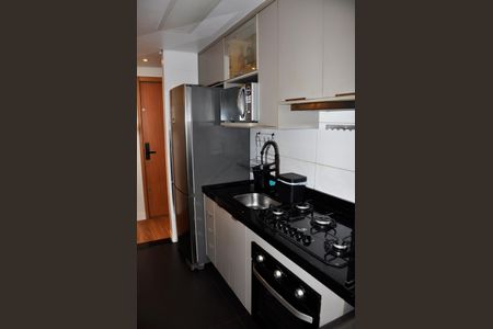 Apartamento para alugar com 44m², 2 quartos e 1 vagaDetalhe - Cozinha Americana com Área de Serviço