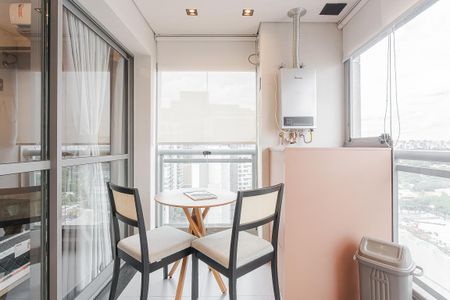 Varanda gourmet de kitnet/studio para alugar com 1 quarto, 38m² em Pinheiros, São Paulo