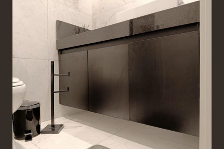 Studio para alugar com 37m², 1 quarto e 1 vaga Studio para alugar com 37m², 1 quarto e 1 vagaBanheiro social