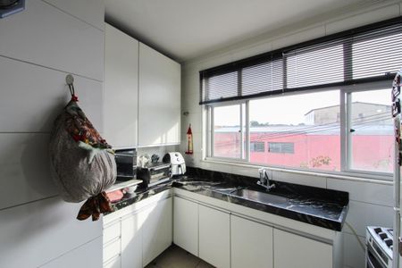 Apartamento à venda com 147m², 3 quartos e 2 vagas Apartamento à venda com 147m², 3 quartos e 2 vagasCozinha