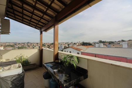 Apartamento à venda com 147m², 3 quartos e 2 vagas Apartamento à venda com 147m², 3 quartos e 2 vagasÁrea de Serviço