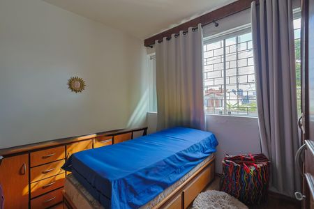 Casa à venda com 229m², 4 quartos e 3 vagas