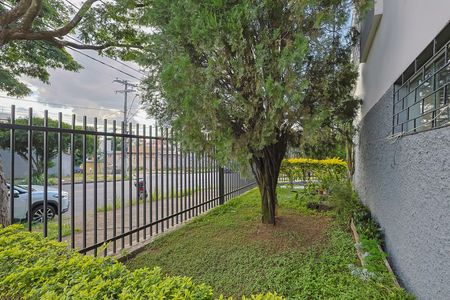 Casa à venda com 229m², 4 quartos e 3 vagas