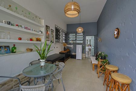 Casa à venda com 229m², 4 quartos e 3 vagas