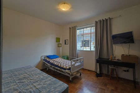Casa à venda com 229m², 4 quartos e 3 vagas